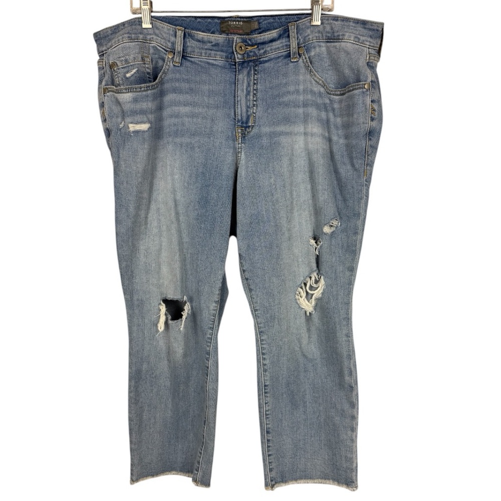Torrid Cropped boyfriend vintage stretch jeans size 14